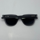 عینک آفتابی اوکلی سبک OAKLEY فریم طوسی عدسی هفت رنگ کد 2435 (ارسال رایگان)