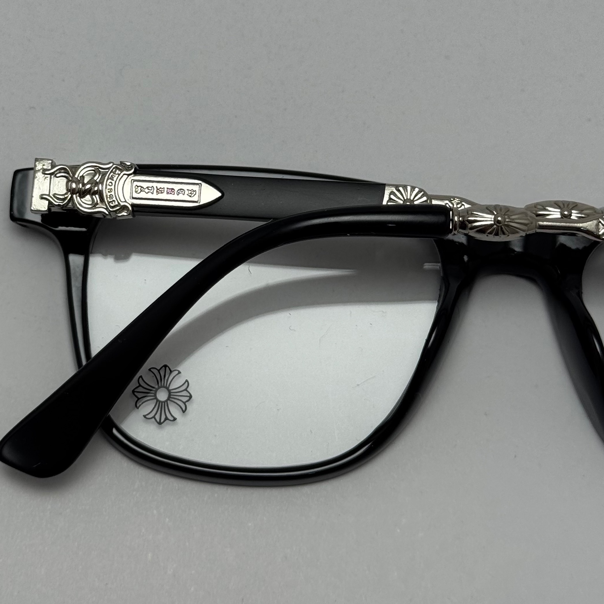 عینک بلوکات کروم هارتز مشکی نقره ای Chrome Hearts 2272 - کیفیت مستر (ارسال رایگان)