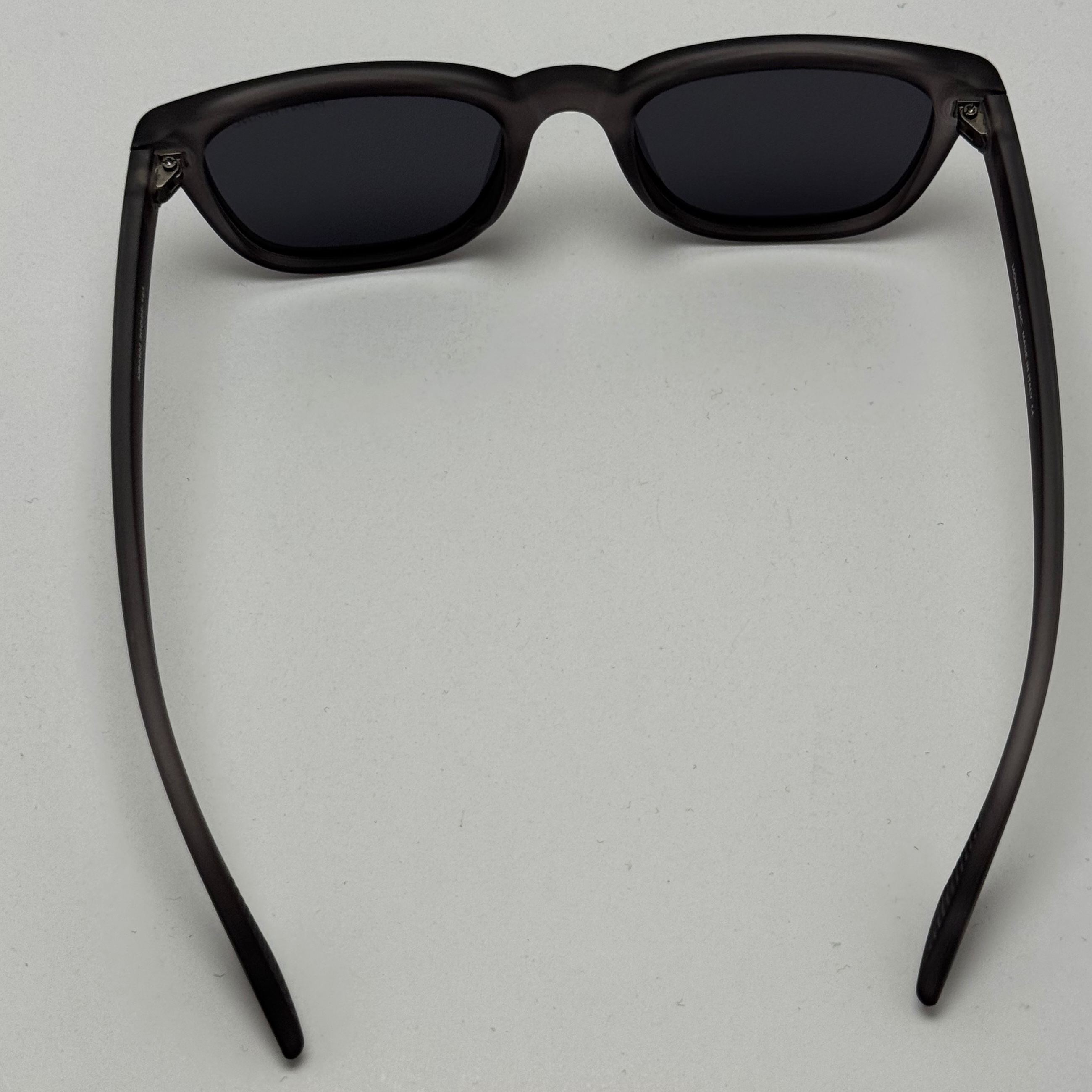 عینک آفتابی پلاریزه مون بلان MONT BLANC سبک طوسی عدسی مشکی کد MB 0302