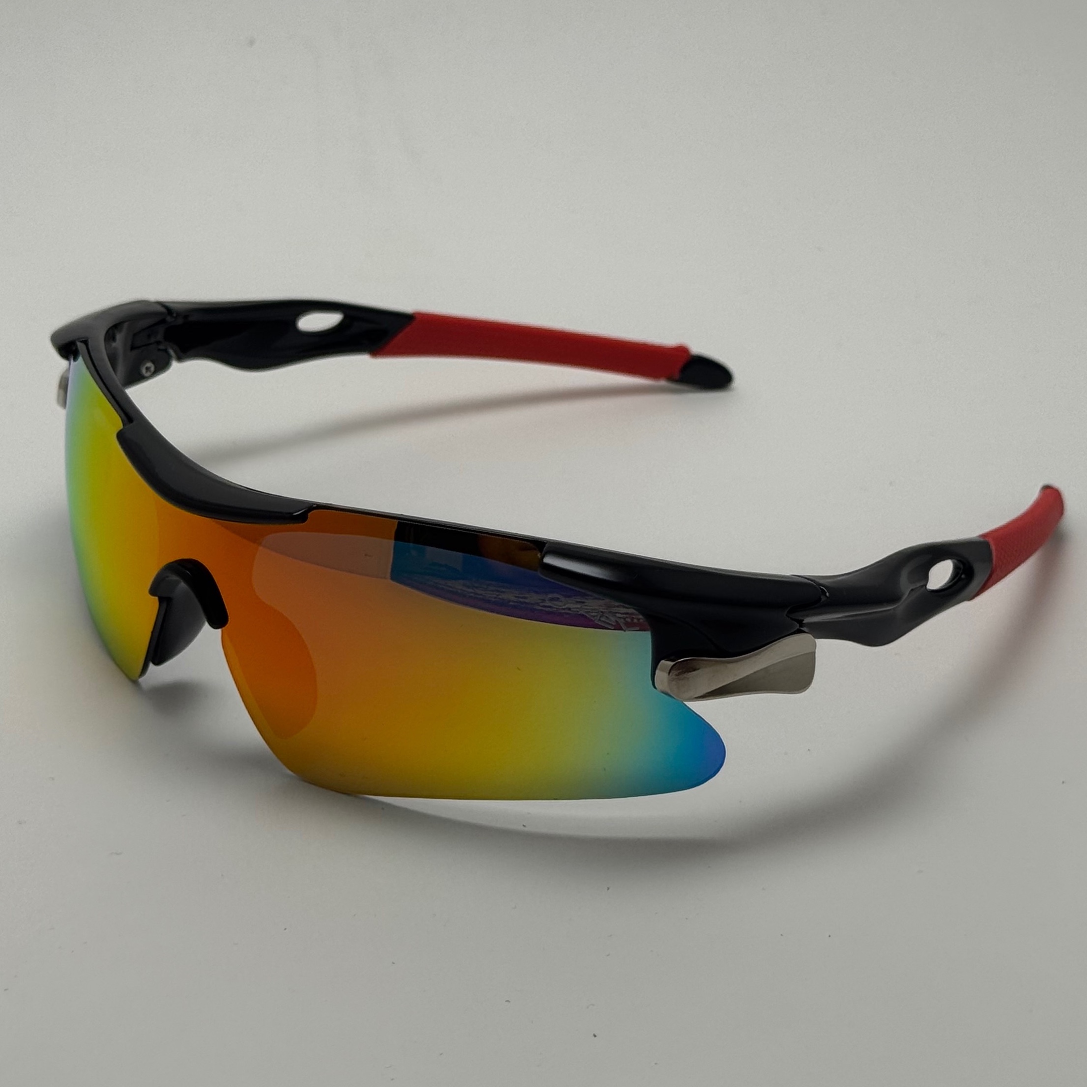 عینک آفتابی اسپرت اوکلی Oakley مدلRadar عدسی آتیشی فریم مشکی کد 806