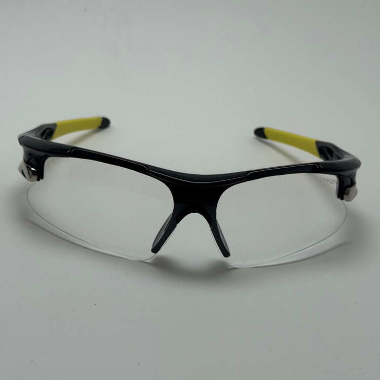 عینک شب اسپرت اوکلی Oakley مدلRadar عدسی بی رنگ فریم مشکی کد 806 - عینک طوفان - عینک شب
