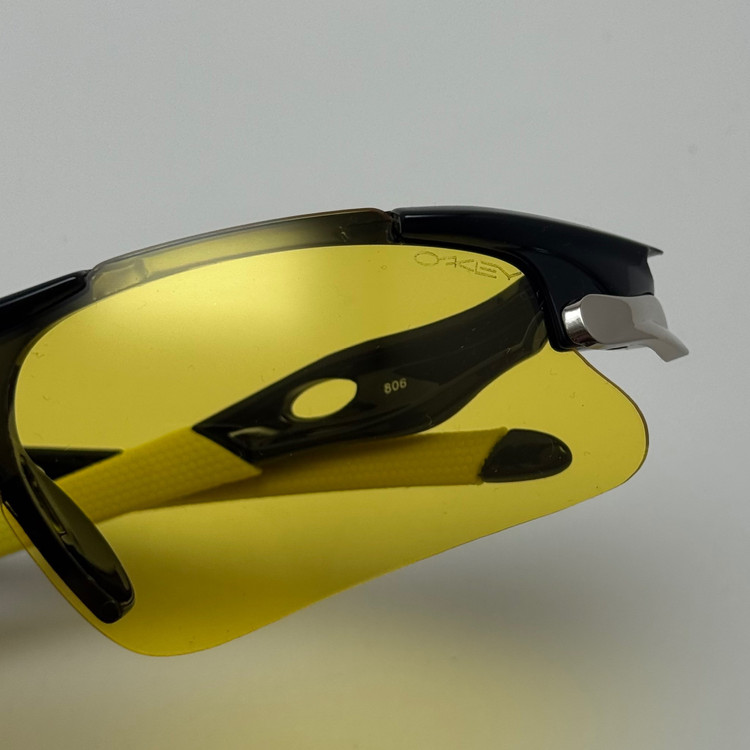 عینک آفتابی و شب اسپرت اوکلی Oakley مدلRadar زرد کد 806 - عینک شب (ارسال رایگان)