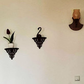 شلف دیواری نیم لوزی (مثلثی) رنگ قهوه ای