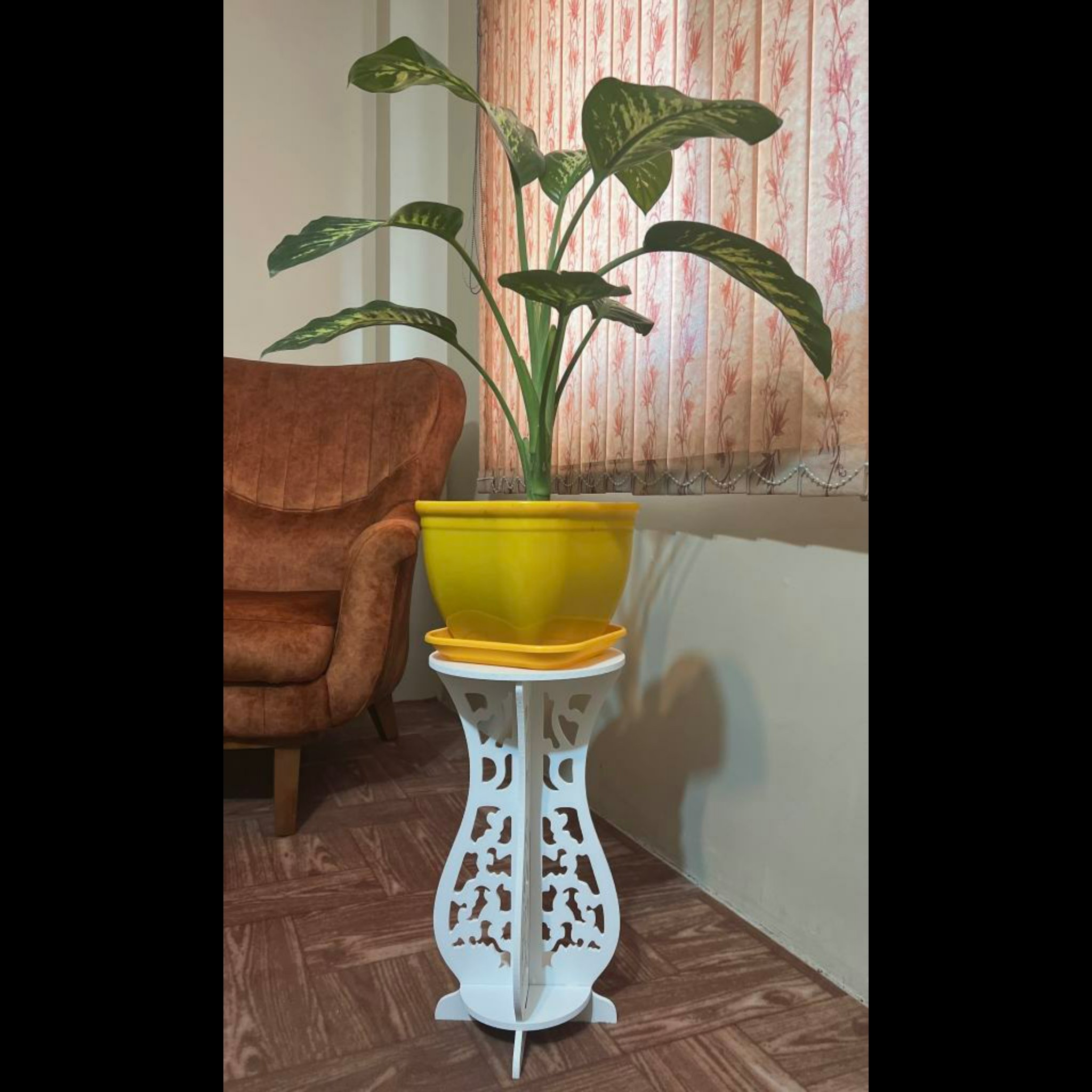 استند گلدان خونه خاص رنگ سفید قابل شستشو