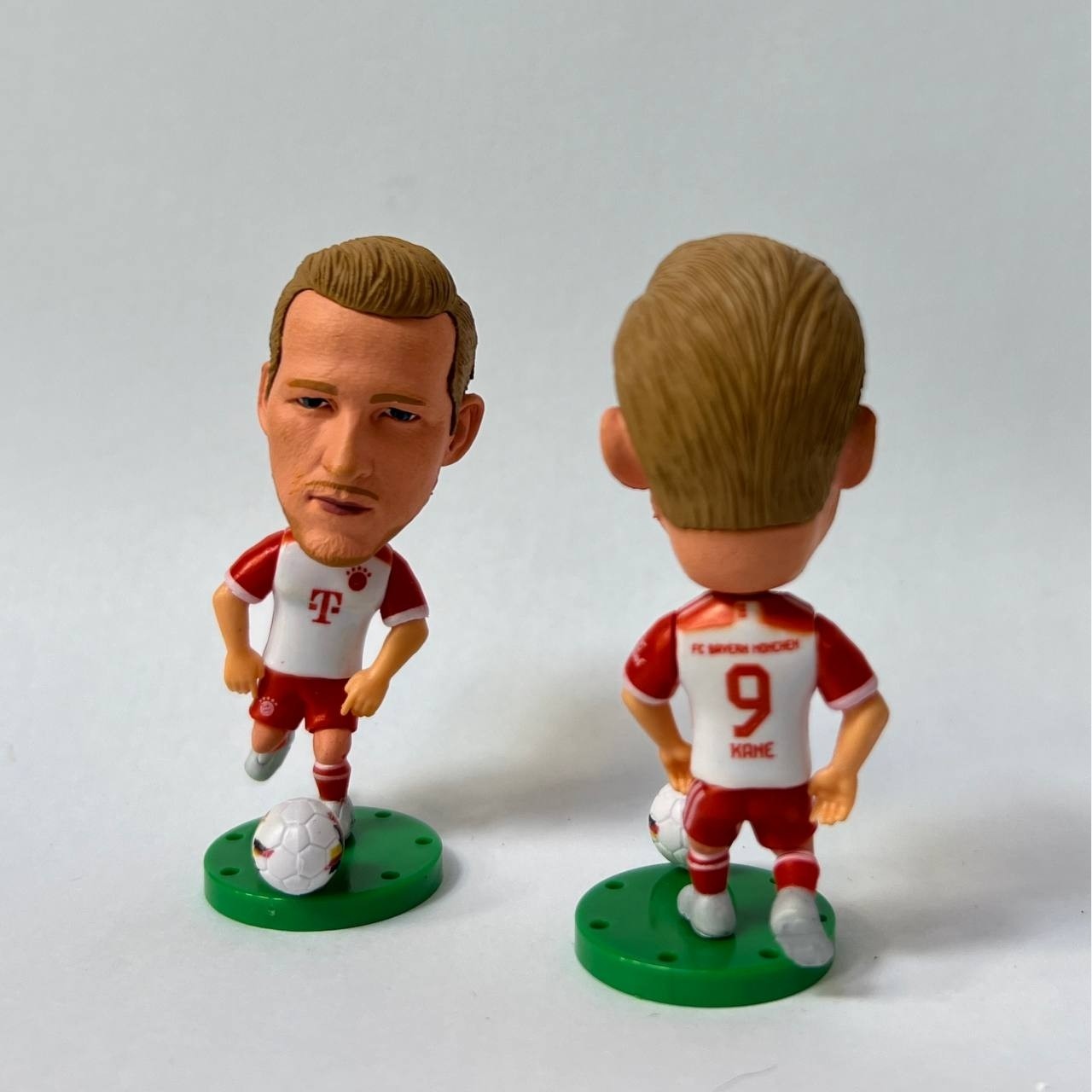اکشن فیگور هری کین بایرن مونیخ ساکروی