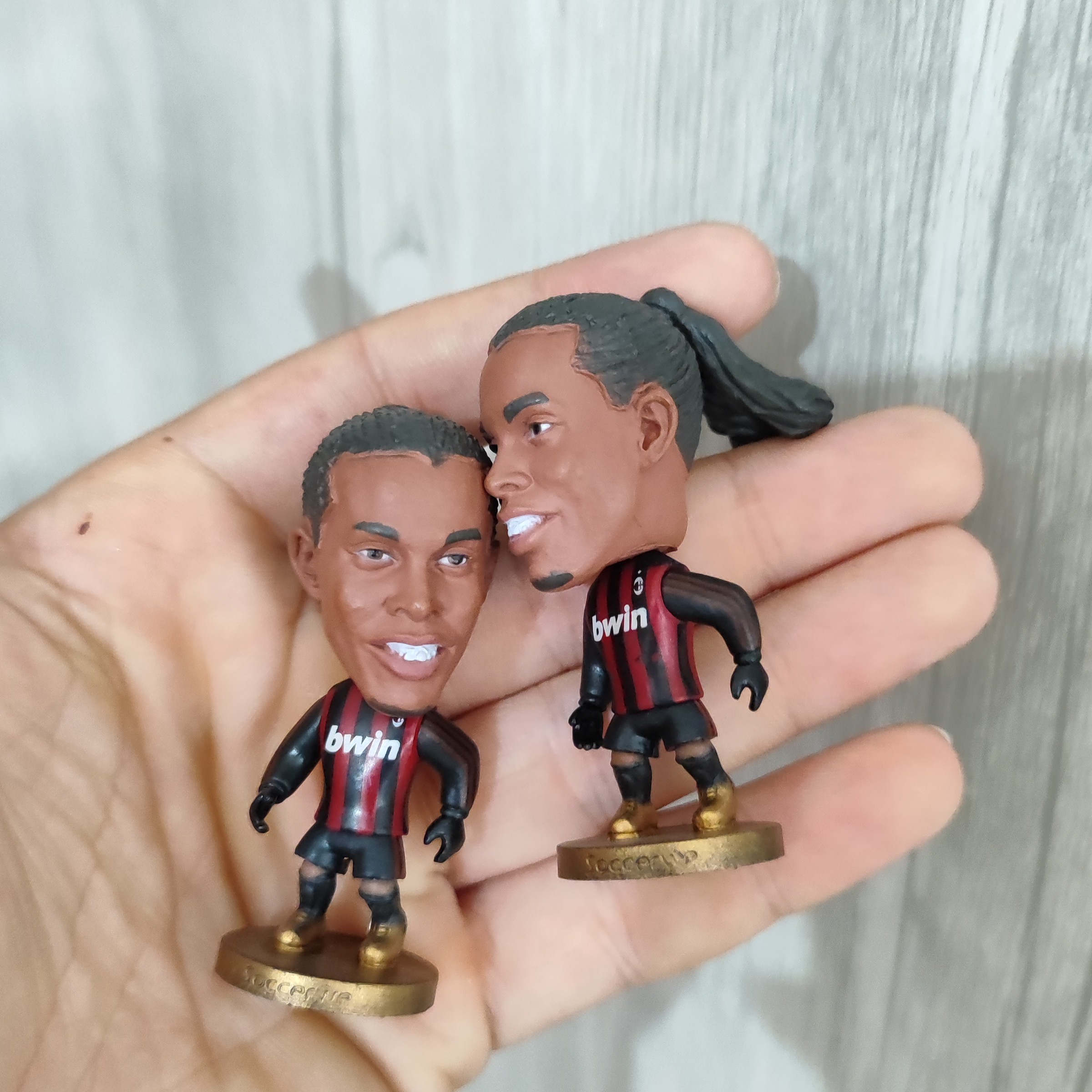 اکشن فیگور فوتبالی رونالدینهو میلان ساکرویsoccerwefigures Ronaldinho Milan