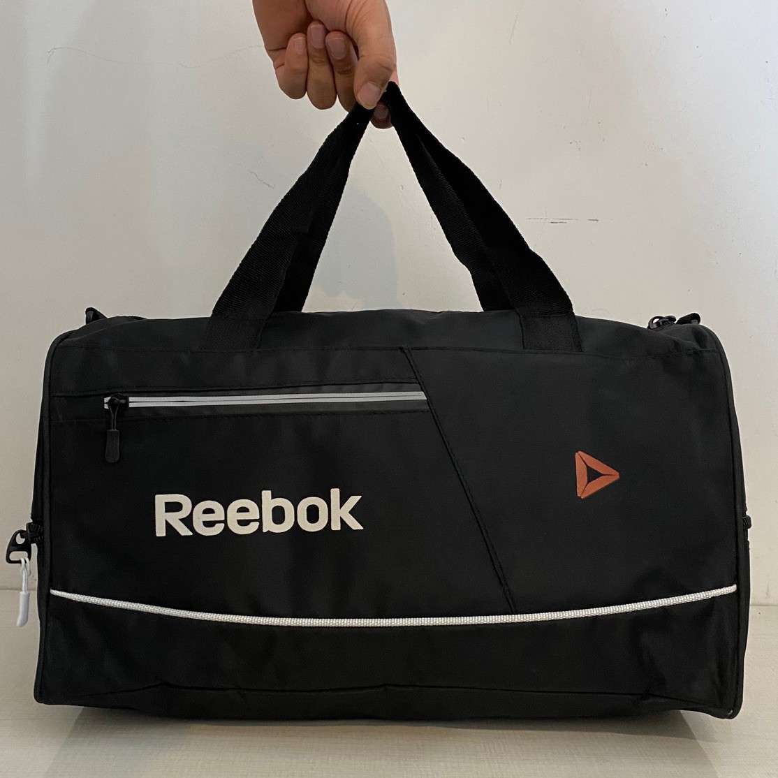 ساک ورزشی شبرنگ،rebok(پس کرایه)