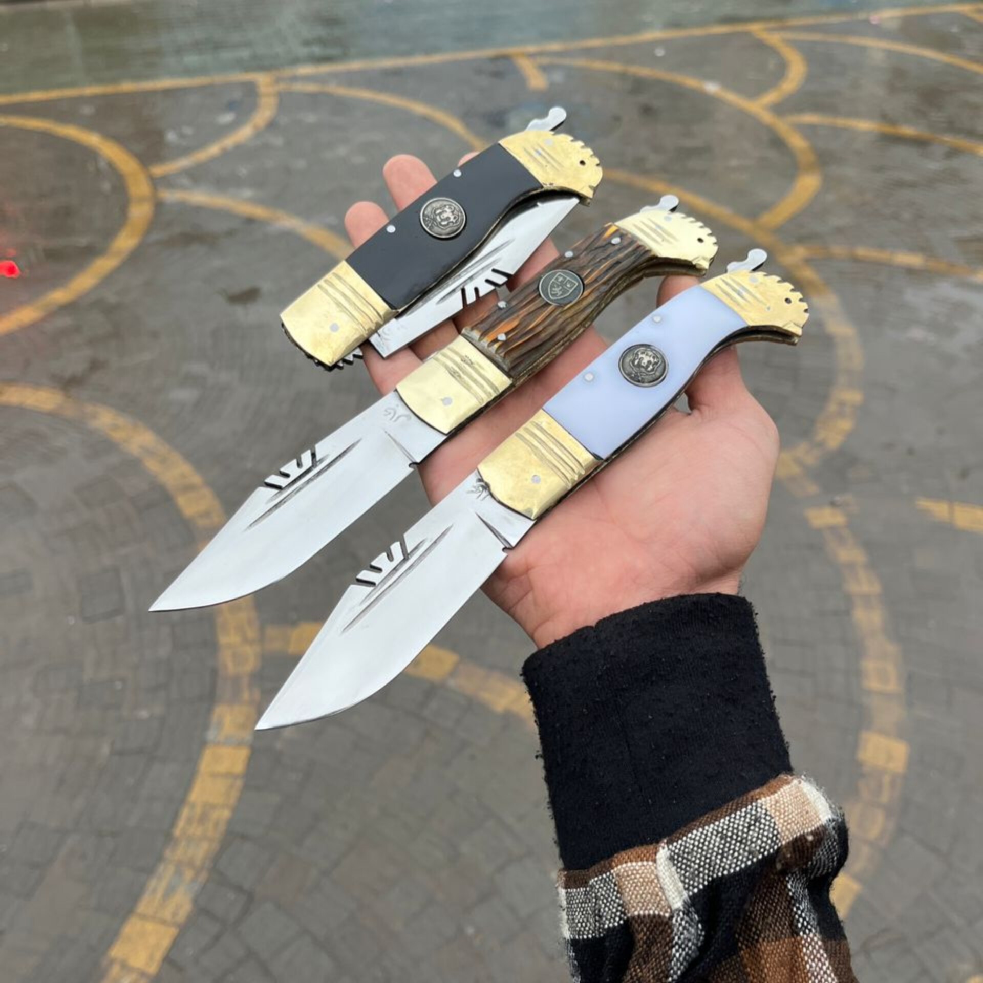 چاقو 8 دنده ای ساخت زنجان ضد زنگ استاد سیاوش