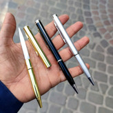 خودکار چاقودار با جوهر مشکی و مغزی قابل تعویض