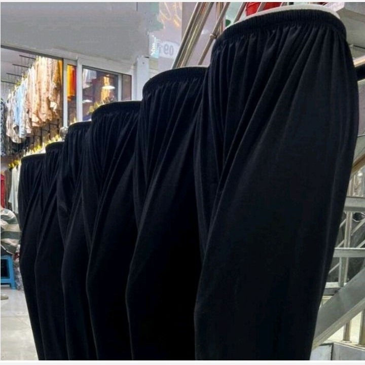 شلوار زنانه راحتی جنس ریون مدل راسته کیفیت عالی فری سایز فول کشه از سایز 40 تاسایز 50 میخوره راحت قد کار100 ارسال رایگان