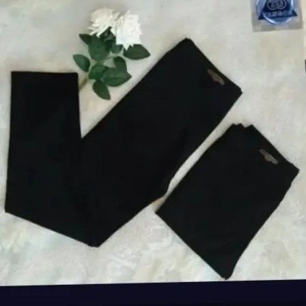 شلوار زنانه نخی لاکرا بیرونی مجلسی فول کشه سایزبندی داره از سایز 38 تا سایز 44 موجوده جنس کیفیت ضخامت عالی ارسال رایگان