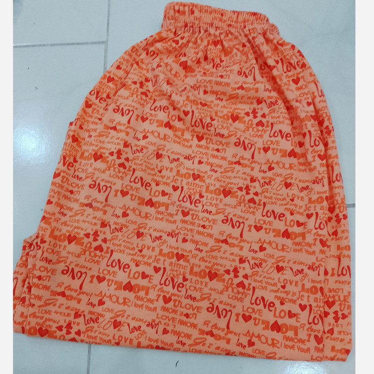 پک دوتایی شلوارک زنانه جنس تمام نخ فری سایزه از 44تاسایز بزرگ 65 میخوره راحت قد شلوارک بلند70 تنخورجنس عالی ارسال رایگان