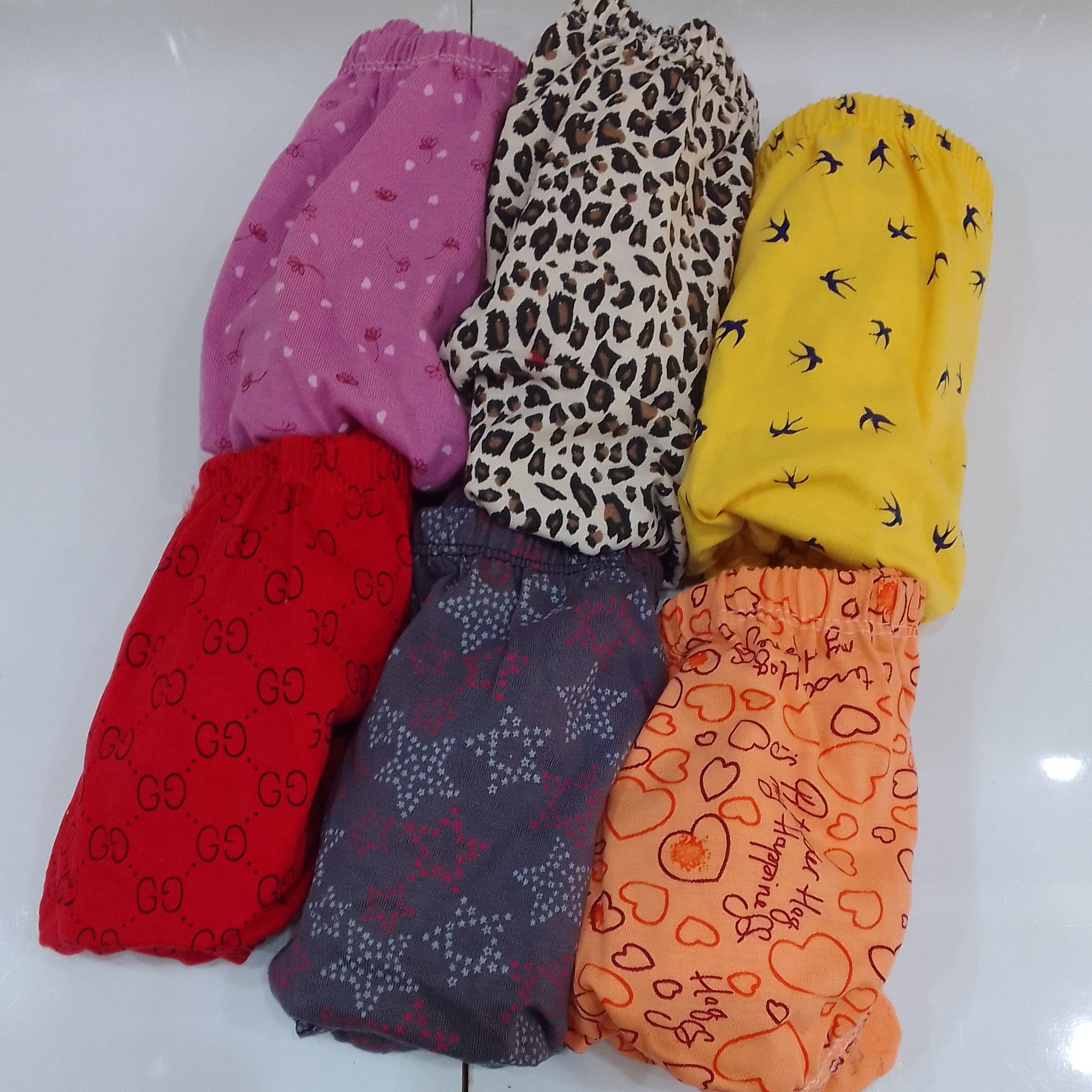 پک 3 تایی شورت زنانه تمام نخی جنس کیفیت عالی رنگبندی در سه سایز دوایکس و بزرگ سه ایکس و چهار ایکس موجوده ارسال رایگان