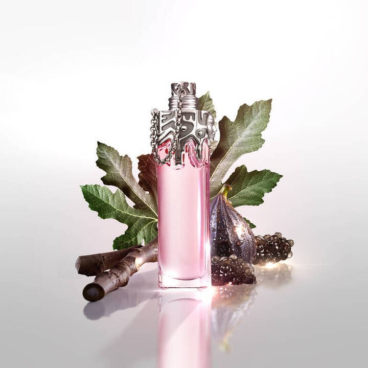 عطر وومنیتی با رایحه معتدل حجم 50 میلیلیتر از برند عطریانی