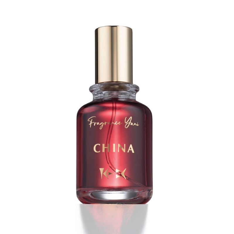 عطر مردانه و زنانه چین 50میل اکسترا د پرفیوم از برند عطریانی